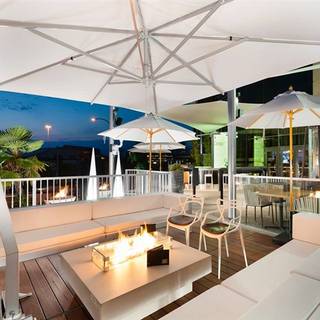 Personas Patio + Restaurant + Lounge