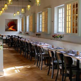 Nees Restaurant
