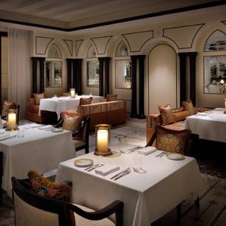 Enigma / Palazzo Versace Hotel / Dubai