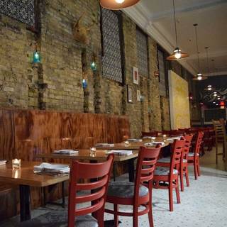 10 Restaurants Near Hilton Garden Inn Milwaukee Downtown Opentable 34 Restaurants Available Nearby