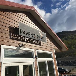 Raven's Perch Restaurant at Knik River Lodge