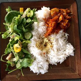VINNIES HOT FOODS