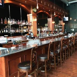 20 Restaurants Near Willamette University Opentable Bari Restaurant And Bar