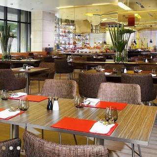 Escape Restaurant & Lounge