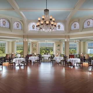 Main Dining Room at the Omni Mount Washington Resort