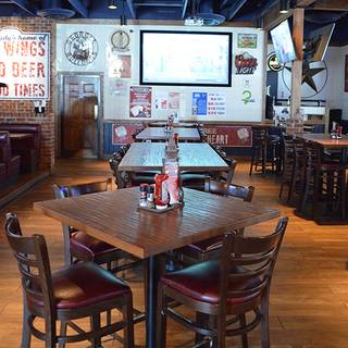 Wild Wing Cafe - Dunwoody