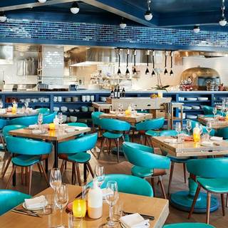 10 Restaurants Near Beverly Center Opentable Cal Mare