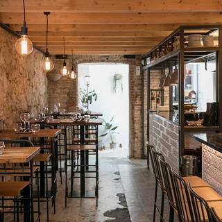 Agust Gastrobar