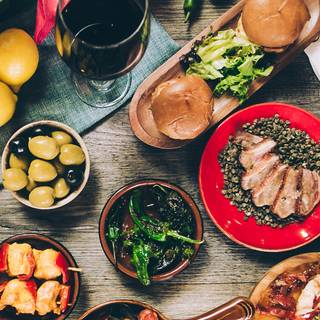 Tinto Tapas - Battlefield Road