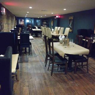 28 Restaurants Near Pro Football Hall Of Fame Opentable H2 Huth Harris Wine Merchants
