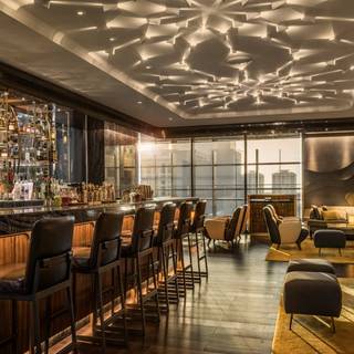 Luna Sky Bar / Four Seasons / Dubai