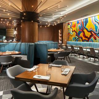 Zutro Restaurant & Bar
