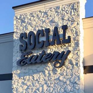 Social Eatery Winston Churchill
