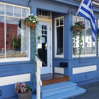 10 Restaurants Near Bowdoin College Opentable Taverna Khione Brunswick