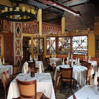 Nicola's Ristorante
