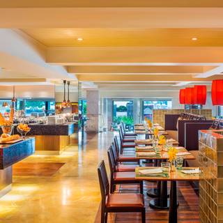 Feast - Royal Orchid Sheraton Hotel & Towers