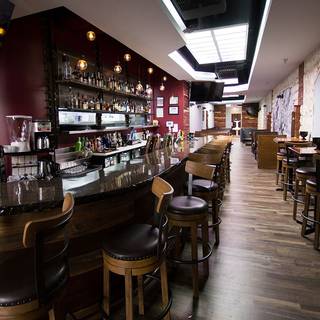 Siris Restaurant and Cigar Bar