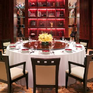 Li Li - New World Manila Bay Hotel