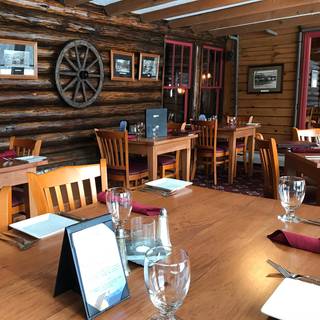Log House Restaurant and Pub at Garnet Hill Lodge