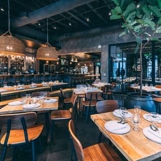 101 North Eatery & Bar