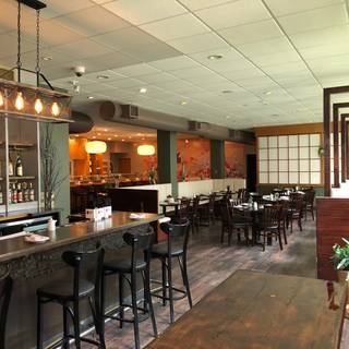 102 Restaurants Near Oriental Theater Opentable 102 Restaurants Available Nearby