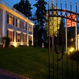Gateways Inn and Restaurant