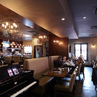 Cachet Restaurant + Bar