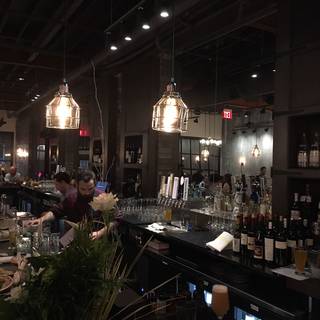 The Wellington, Neighborhood Eatery