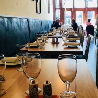 7 Plates Café