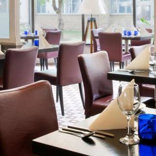 Preludes Bar and Restaurant