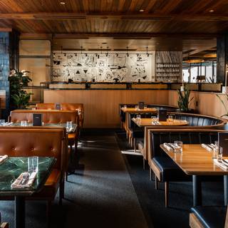 31 Restaurants Near Hynes Convention Center Opentable Earls Kitchen Bar Boston Prudential Center