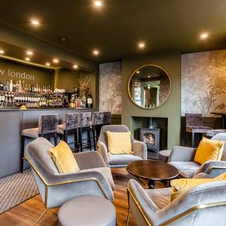 The New London Restaurant and Lounge