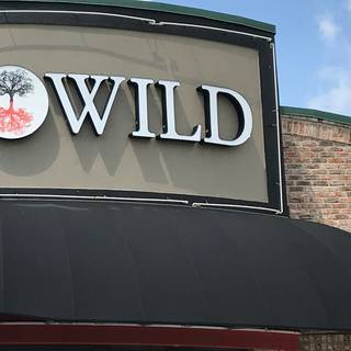 10 Restaurants Available Nearby 10 Restaurants Available Nearby