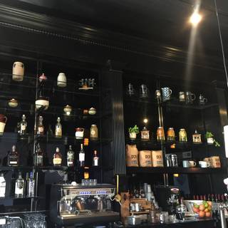 Dogwood Cafe & Lounge