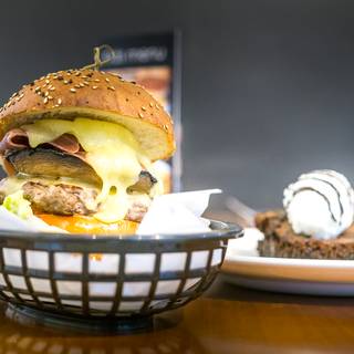 The burger and brownie Co