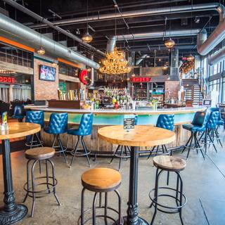 10 Restaurants Near Music Hall Center Opentable Punch Bowl Social Detroit