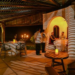 Pavo Real by the Sea