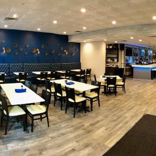 Aura Restaurant & Bar