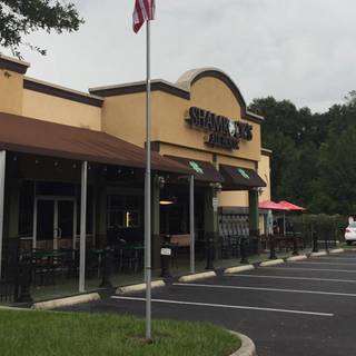 10 Restaurants Near Busch Gardens Opentable Shamrock S Ale House