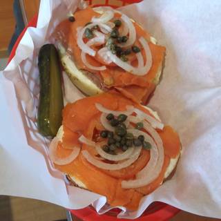 Mo's Deli and Catering