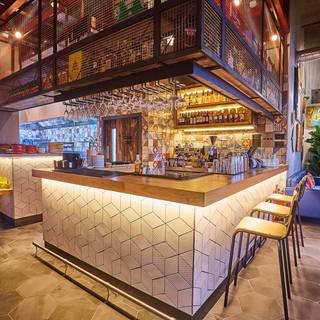 Giraffe - Trafford