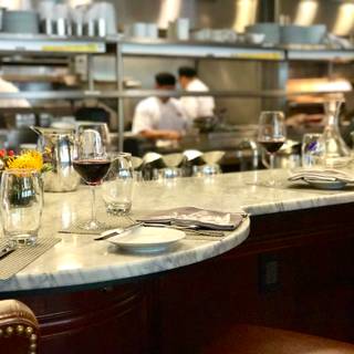 33 Restaurants Near Pabst Theater Opentable Chef S Counter At Mason Street Grill