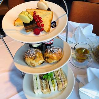 Afternoon Tea at DoubleTree by Hilton London Ealing