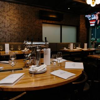 Carbone Cafe Club