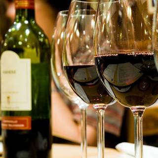 Cravings Wine Bar & Grille