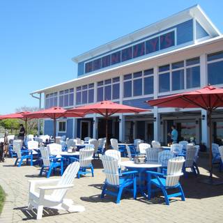 Hemingway's Restaurant - Bay Bridge Marina