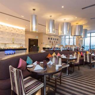 Silk Route Cafe - Holiday Inn Abu Dhabi