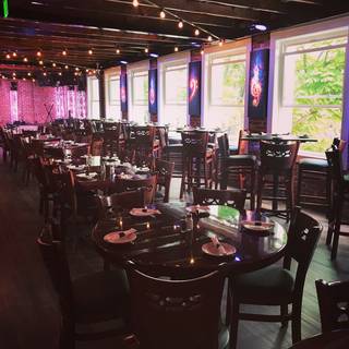 Burbank Bar & Grille