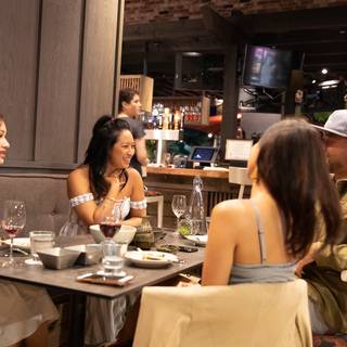 49 Restaurants Near Kaanapali Beach Opentable Goen Dining Bar