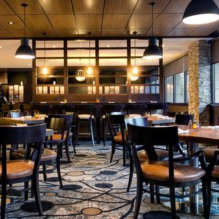 Hudson Grille - DoubleTree Hilton